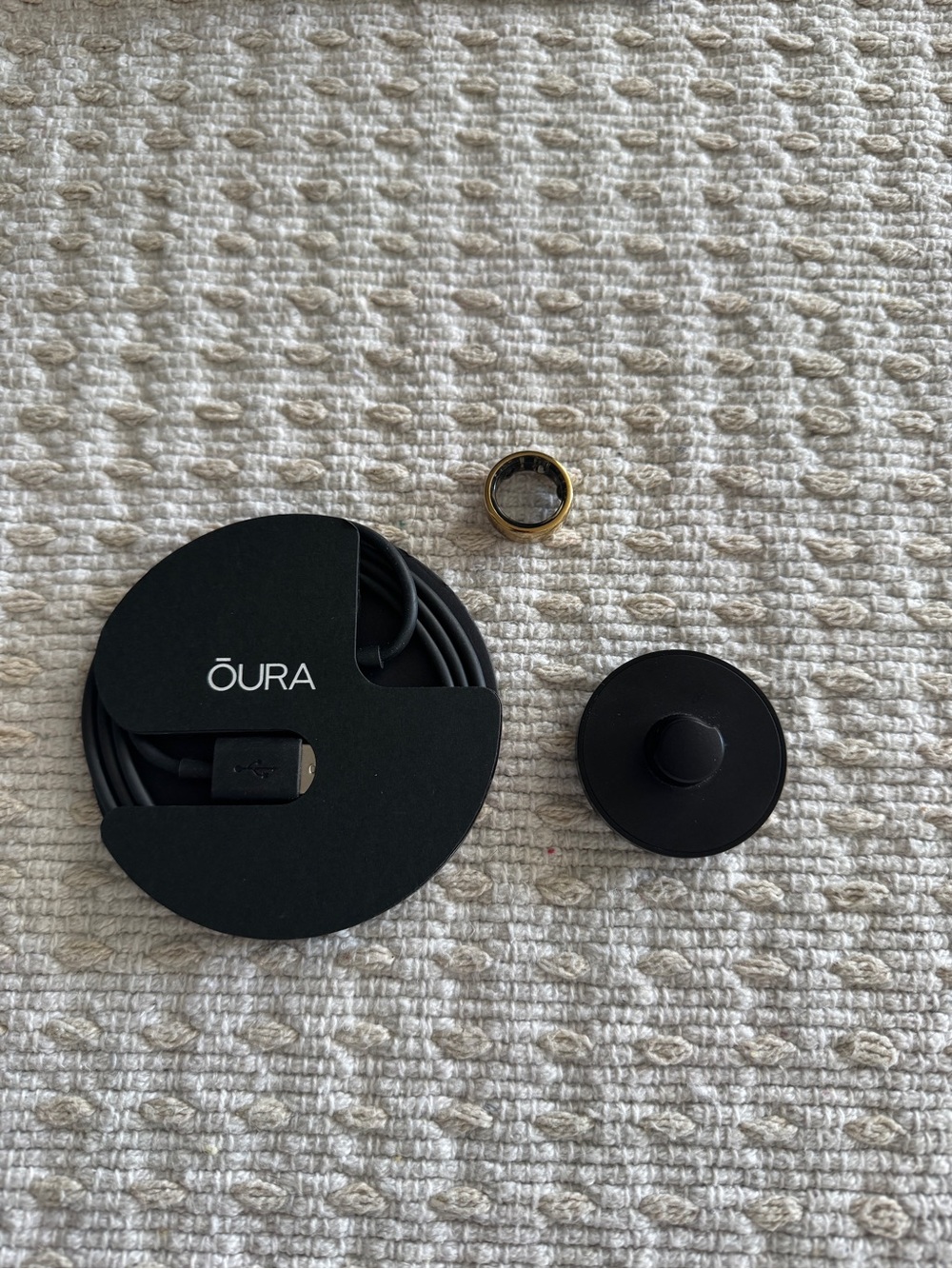 Oura Ring Gen 3 - Gold Size 6